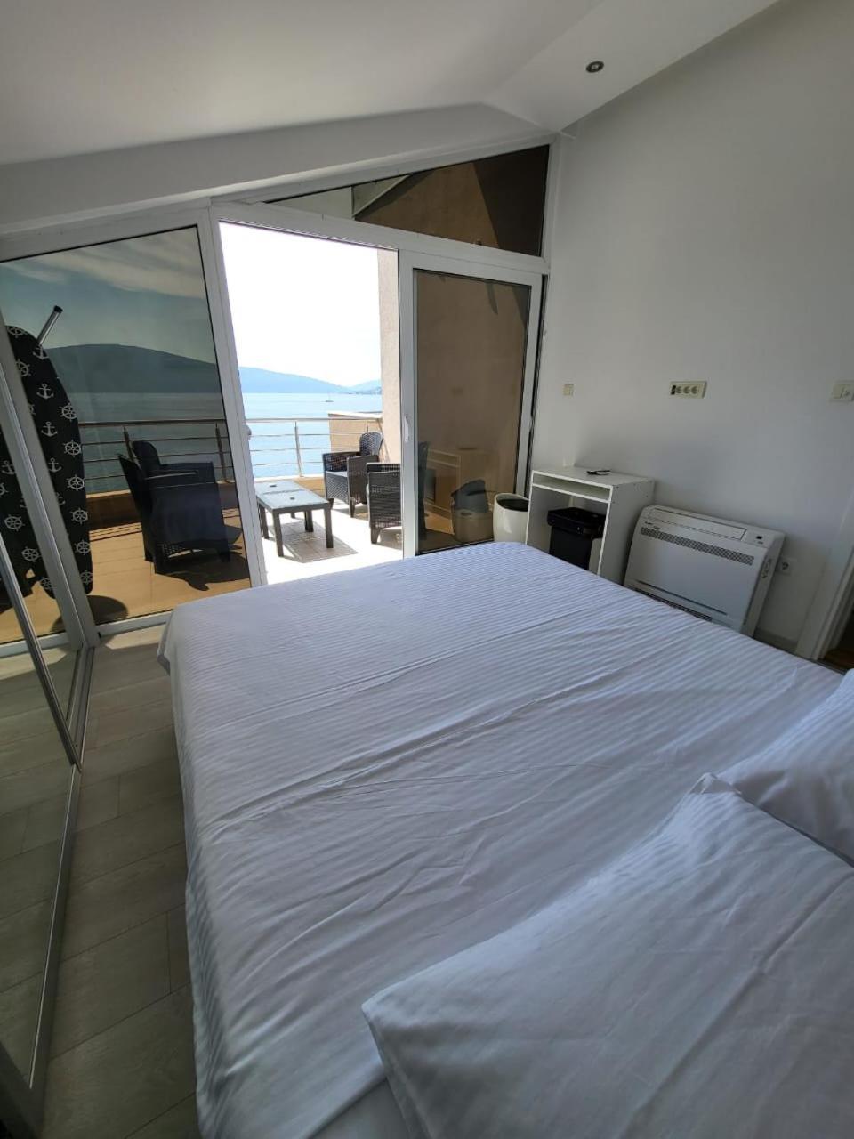 Matkovic Residence Tivat Exteriör bild