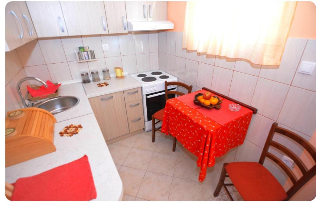 Matkovic Residence Tivat Rum bild